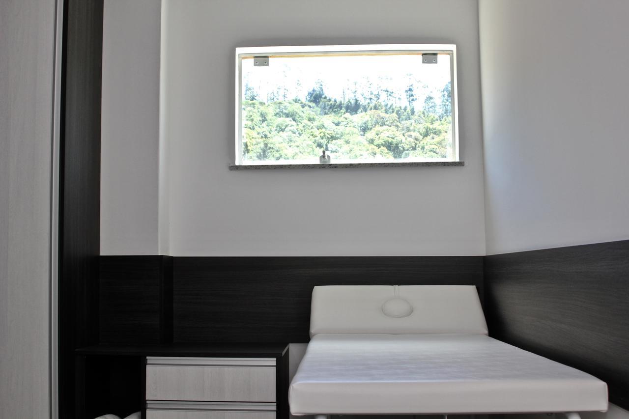 Hotel Bolsi Коломбо Экстерьер фото